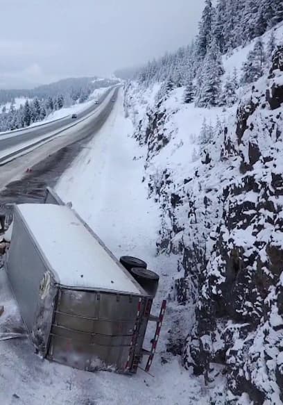 Watch Highway Thru Hell S08:E05 - Return to Sender - Free TV Shows | Tubi