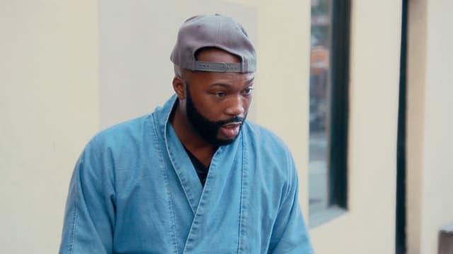 S02:E04 - Dinner Party Disaster