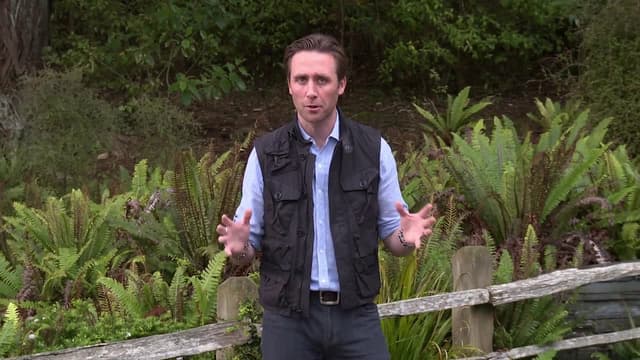 S04:E01 - Dramatic Landscape