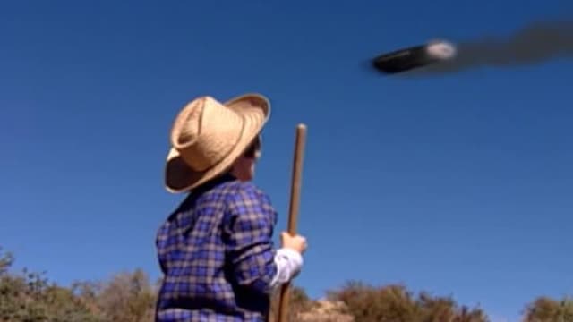 S02:E11 - Texas' Roswell