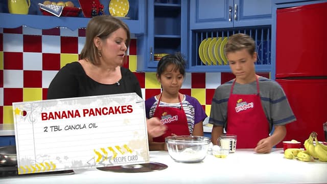 S03:E02 - Banana Pancakes