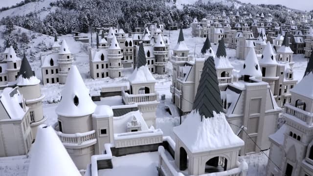 S01:E05 - The Fantasy Village