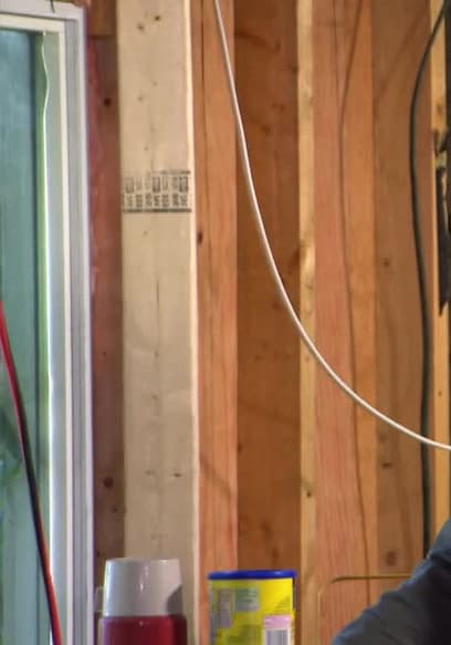 S01:E05 - Blue Floors, Red Kitchen poster