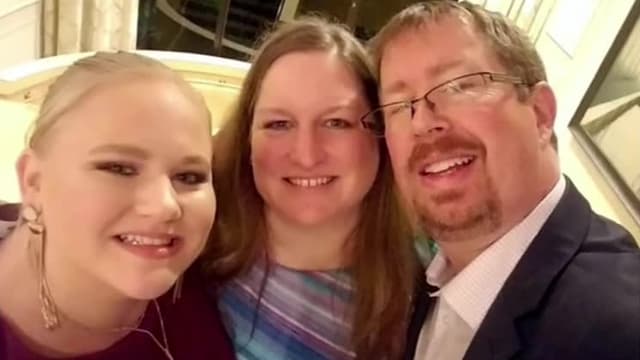 S09:E13 - The Sinister Plot of Jennifer Faith