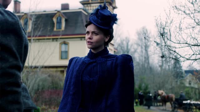 S01:E03 - Flowers