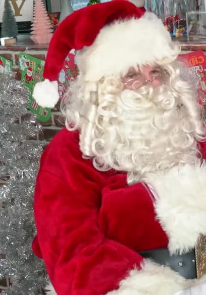 S52:E14 - Sensory Santa, Santa Claus Museum, Pancho Claus poster