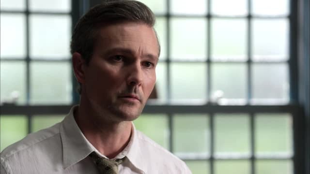 S02:E06 - Auld Lang Syne