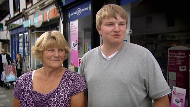 S08:E01 - Arrival Day and Day 1 of the Trip: Chelmsford/Harwich Port