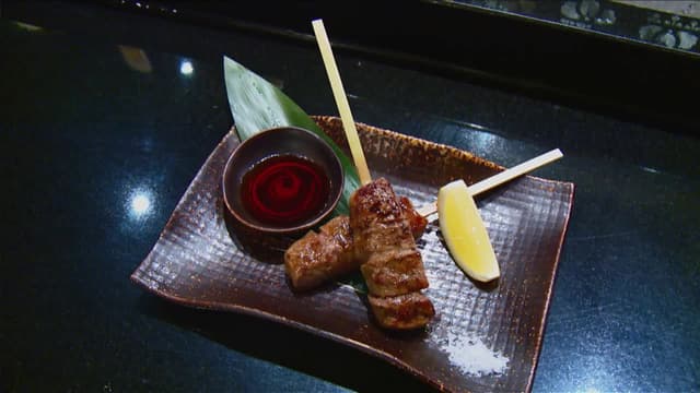 S01:E06 - Singapore: The Lions Feast