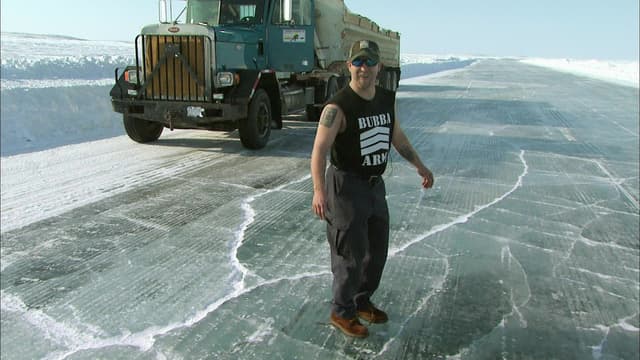 S02:E11 - Highway Maggots