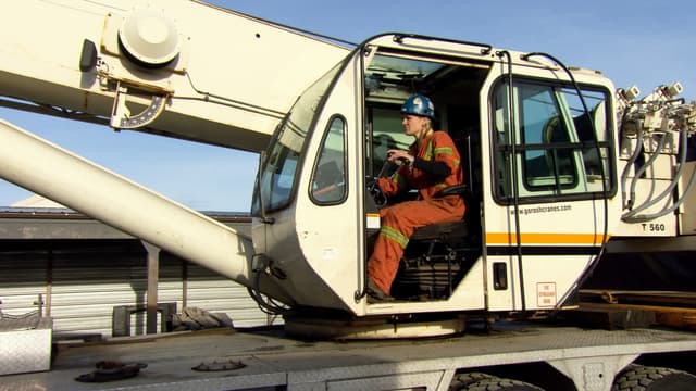 S01:E10 - Look Who’s Lifting Now