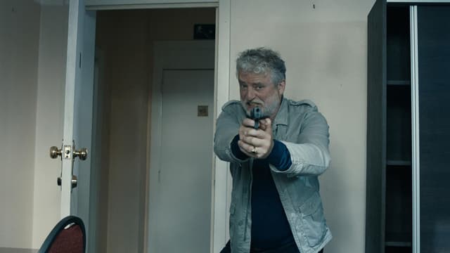 S01:E06 - Episode 6