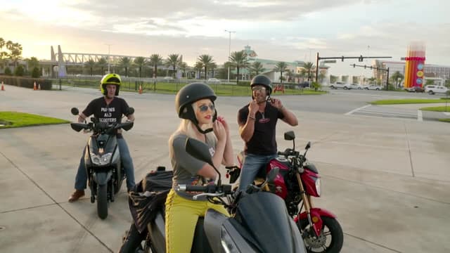 S02:E07 - Scooters to Daytona