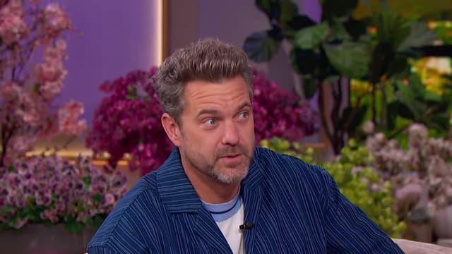 S03:E28 - Joshua Jackson