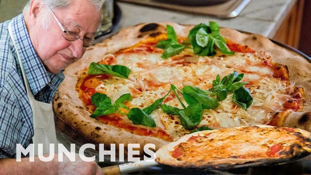 S01:E03 - Brooklyn Is Pizza Heaven
