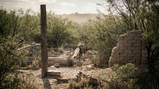 S01:E19 - Exploring the Ruins of the Clanton Ranch