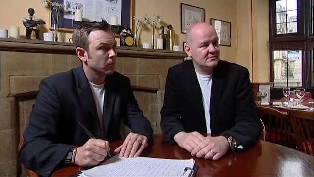 S01:E02 - Crown at Wells and Ann Crosbys Cottage, Cirencester