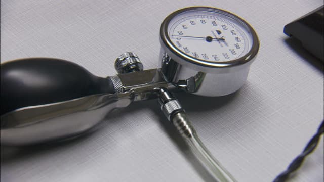 S05:E16 - Something Snapped / A Killer's Dream