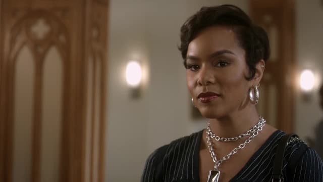 S03:E06 - She Changes Everything