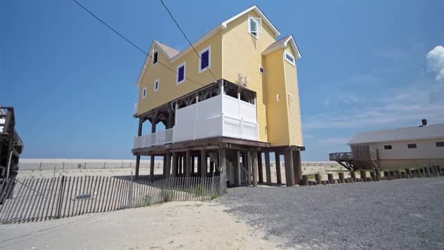 S02:E09 - Delaware Bay House Hunt