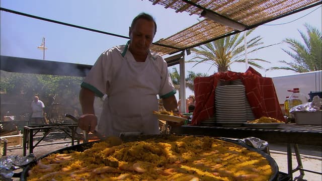 S06:E05 - Granada, Cordoba, and Spain's Costa Del Sol