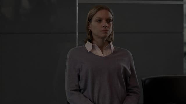 S02:E01 - Reflections