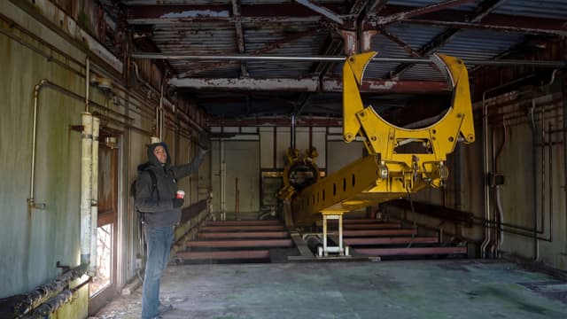 S01:E05 - This Massive Missile Base Protected the US Against the Soviet Union