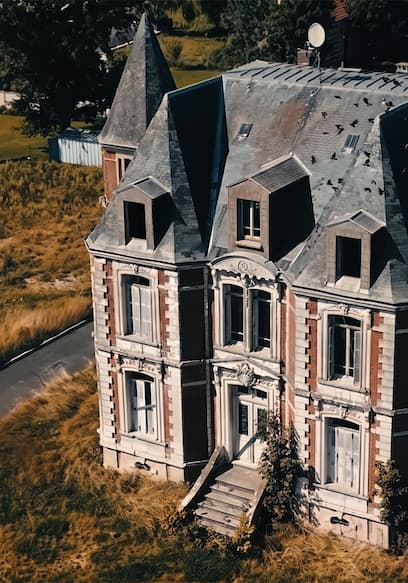 S01:E15 - The Hidden Chateau poster