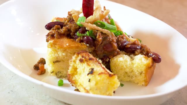 S01:E04 - Very Sticky Wings