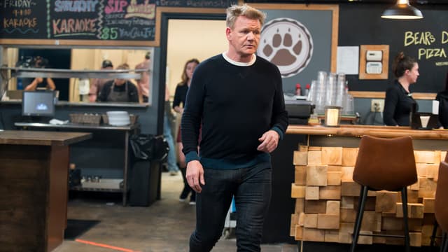 S03:E07 - The Park Restaurant & Bar