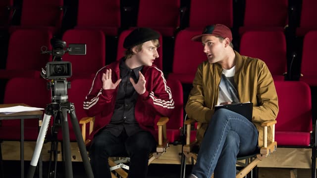 S03:E09 - Mike in the Mirror