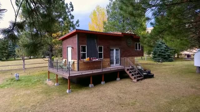 S07:E05 - Tiny Shoebox House
