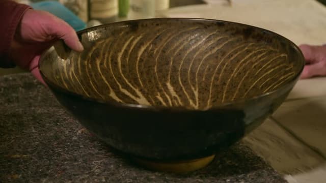 S01:E11 - Cuckoo Clock, Captain's Chest, Brown Fruit Bowl