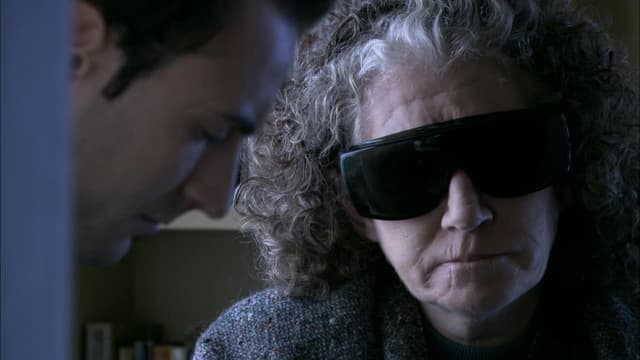 S02:E02 - Poison Pen