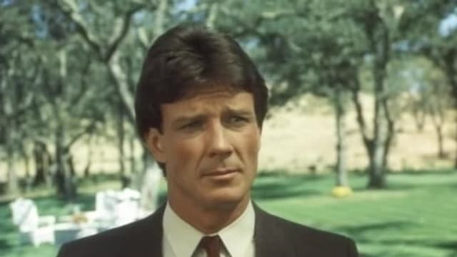 S04:E07 - The Intruder