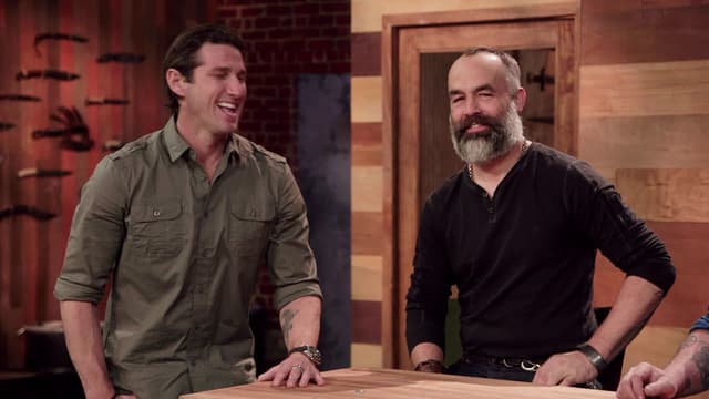 S04:E02 - Deer Horn Knives