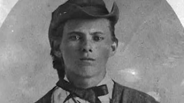 S02:E08 - Jesse James: The Most Notorious Outlaw to Have Ever Lived