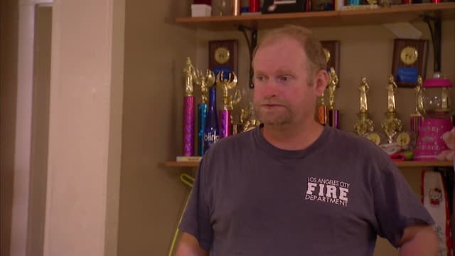 S03:E05 - Get a Job