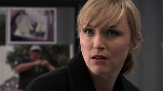 S01:E10 - Scratched Edge