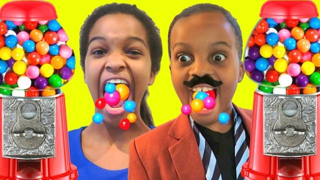 S01:E14 - DIY Gummy Hands With the Onyx Kids!