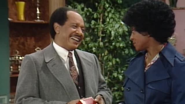 S09:E12 - My Maid...My Wife