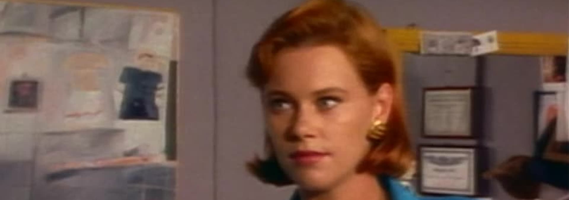 Watch Tropical Heat S02:E03 - A Perfect .38 - Free TV Shows | Tubi
