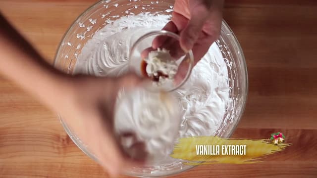 S04:E01 - Mixed Berries Pavlova