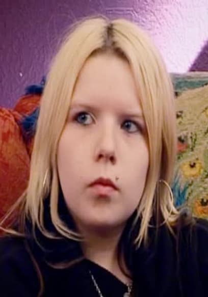 S01:E04 - The Haunted Photo, Llanelli, South Wales poster