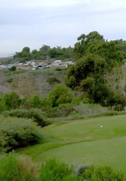 S01:E05 - Golf Course (California) poster