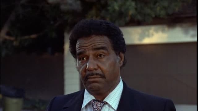 S01:E12 - Captain Dobey...you're Dead