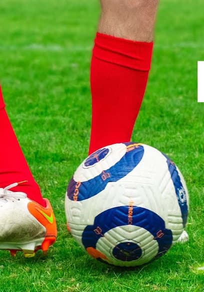 S01:E05 - 15 Passing Techniques for Soccer poster