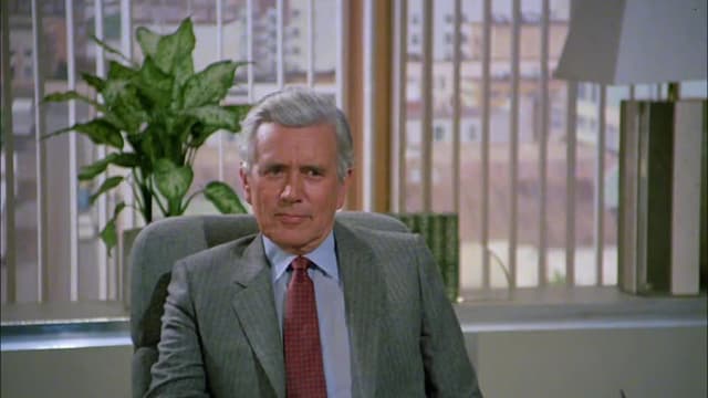 S02:E15 - The Party