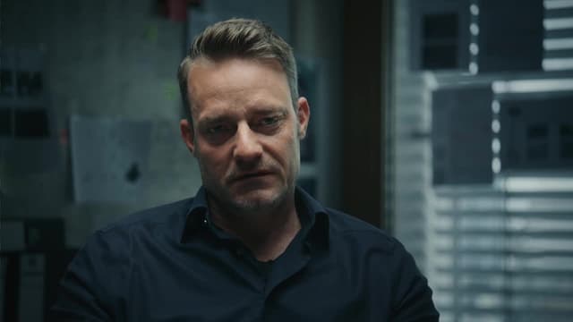 S01:E04 - The Chief Witness