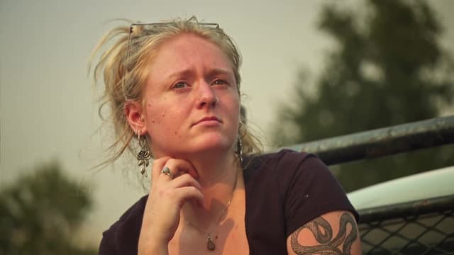 S01:E02 - A Devil Comin' at You